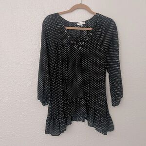 Neiman Marcus Black Lace Front Blouse XL